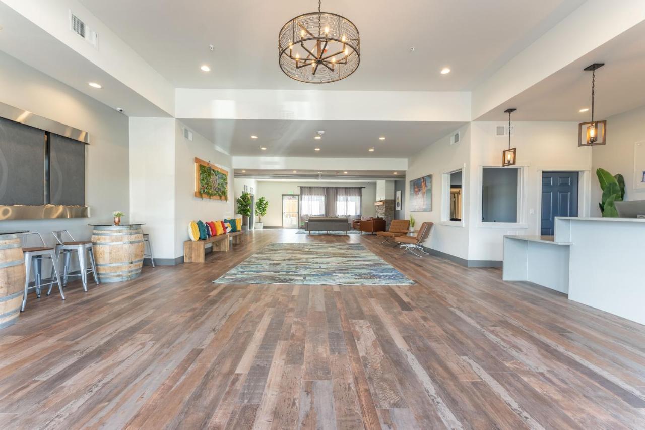 Manson Bay Suites Bagian luar foto