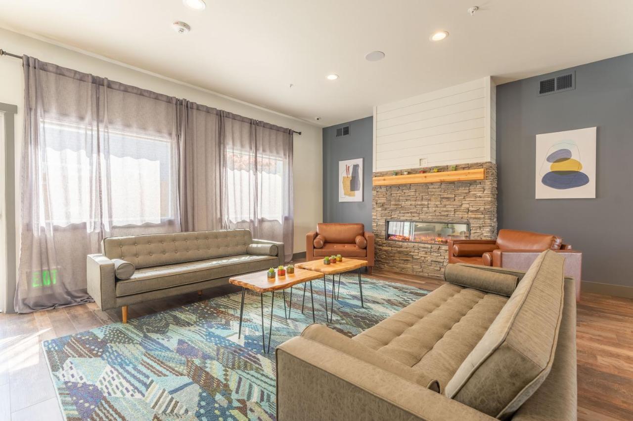 Manson Bay Suites Bagian luar foto